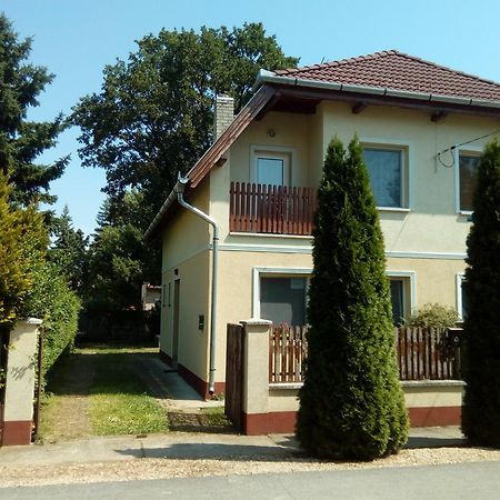 Eva Vendeghaz Guesthouse Hajdúszoboszló Eksteriør billede